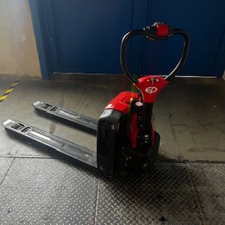 Paletový vozík CBD-15-F4p • ELEKTRICKÝ - POUŽITÝ