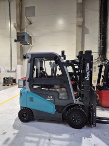 AKCE! Elektrický vysokozdvižný vozík KBE25-G1