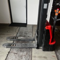 Vysokozdvižný vozík CDD1529Mn - POUŽITÝ • nosnost 1.5 t, výška zdvihu 2,9m