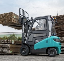 ELEKTRICKÝ čtyřkolový vysokozdvižný vozík KBE25-G1